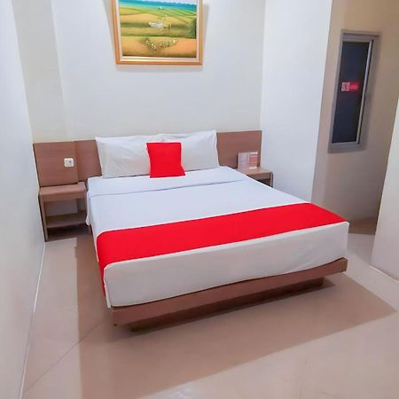 Hotel Domino Palembang Exterior photo