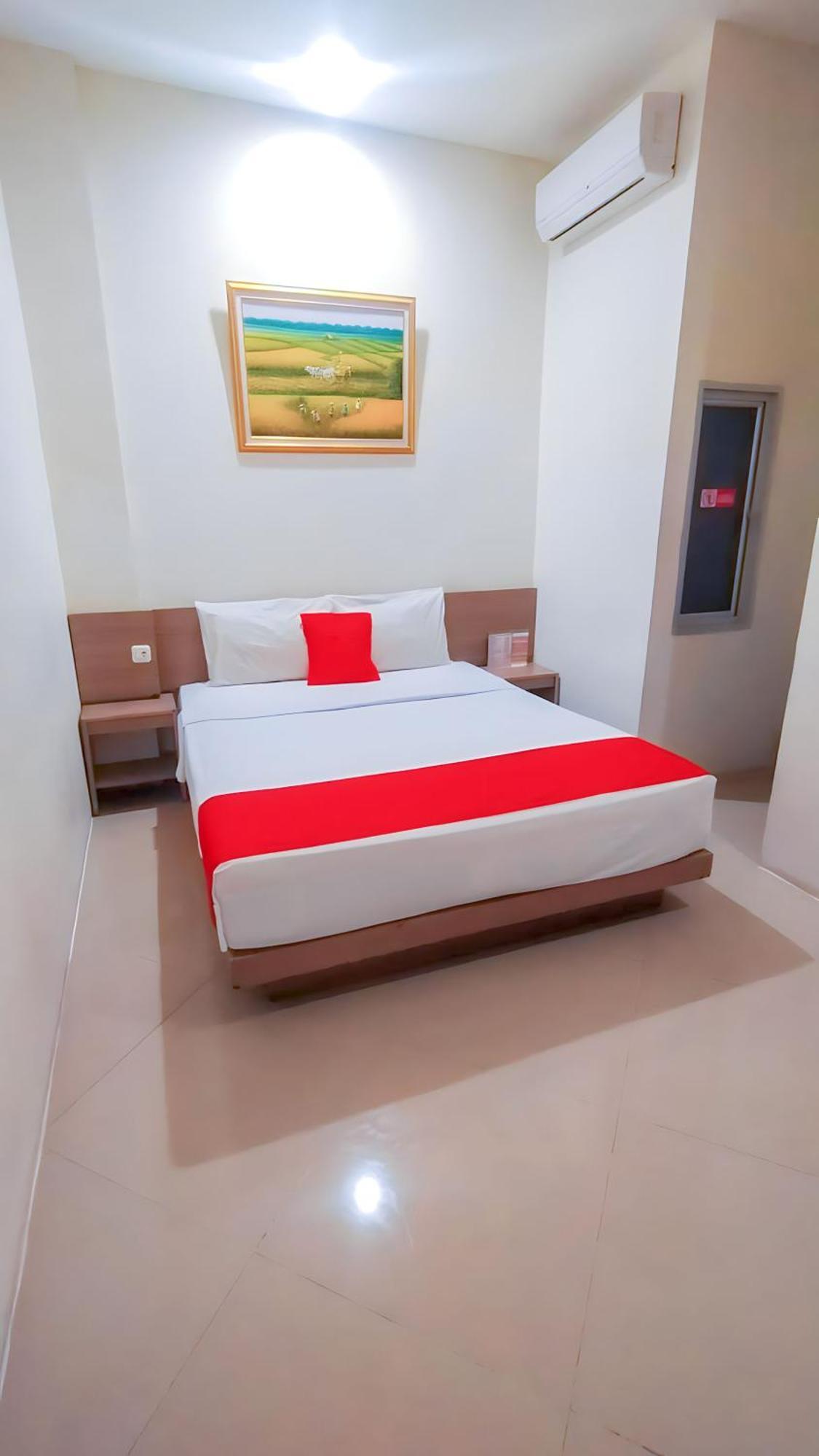 Hotel Domino Palembang Exterior photo