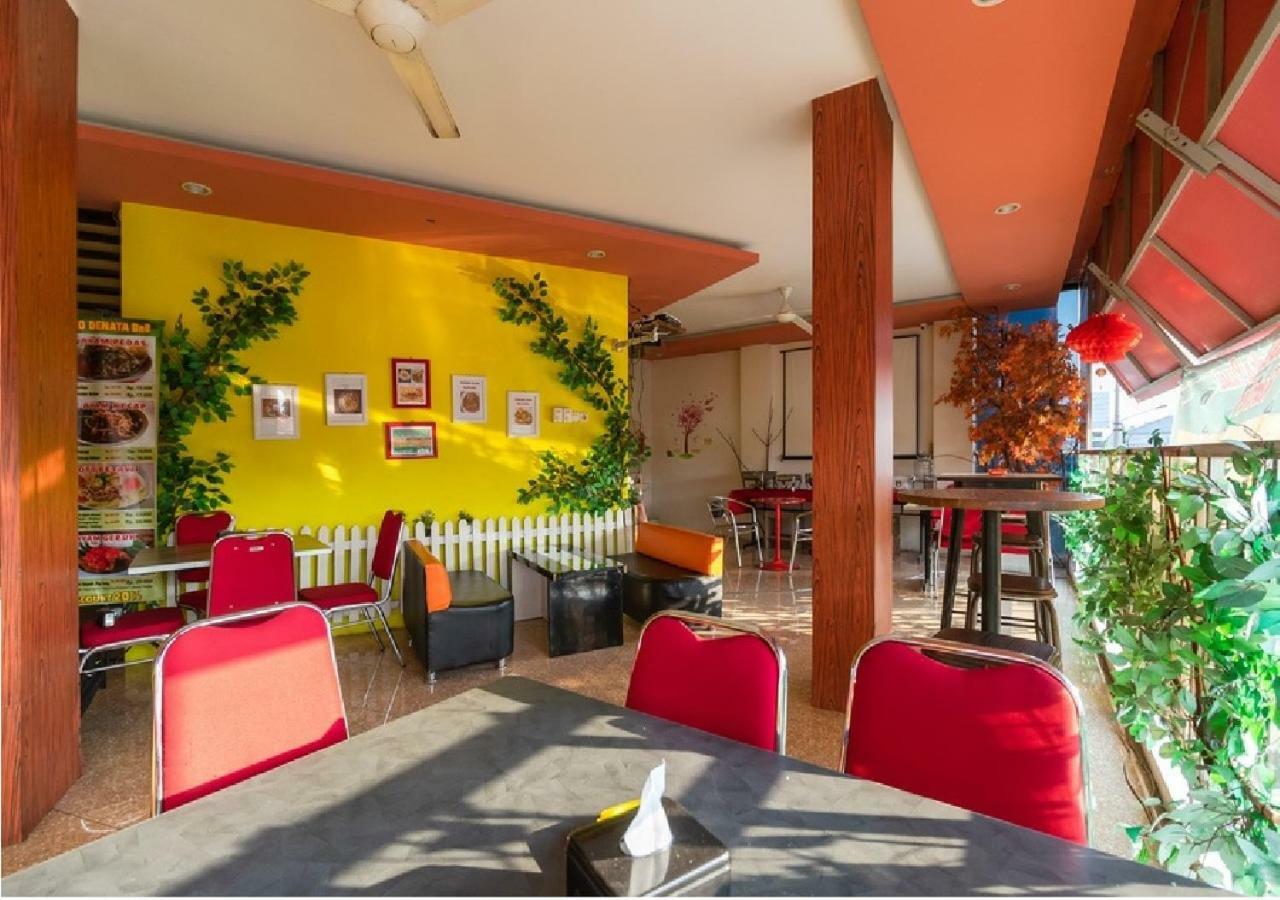 Hotel Domino Palembang Exterior photo
